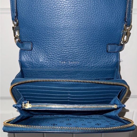 Tory Burch Navy Crossbody Bag - Picture 3 of 7